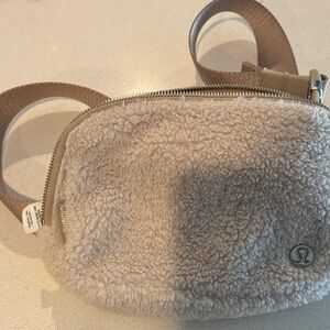 lululemon Beige Sherpa Everywhere 1L